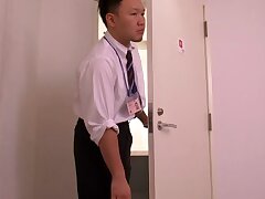 JUFD-152 Sizzling Petite Benz Sarawadee Unveils Her Stunning Killer Body