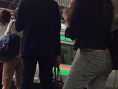 ktl509re_1080p Housewife's Ultimate Pleasure-Jaw-Dropping Solo Orgasms with Womanizer!