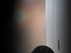 pakumin01 Sizzling Hot Chick Dances Seductively-A Mesmerizing Showdown