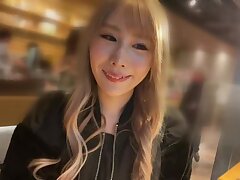 476MLA-143 Sizzling Japanese Temptress Thrills with Sultry Phallic Dance