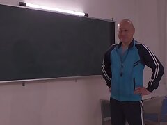 PPPE-169 Stepmom's Sizzling Kitchen Secrets-A Forbidden Stepson Encounter